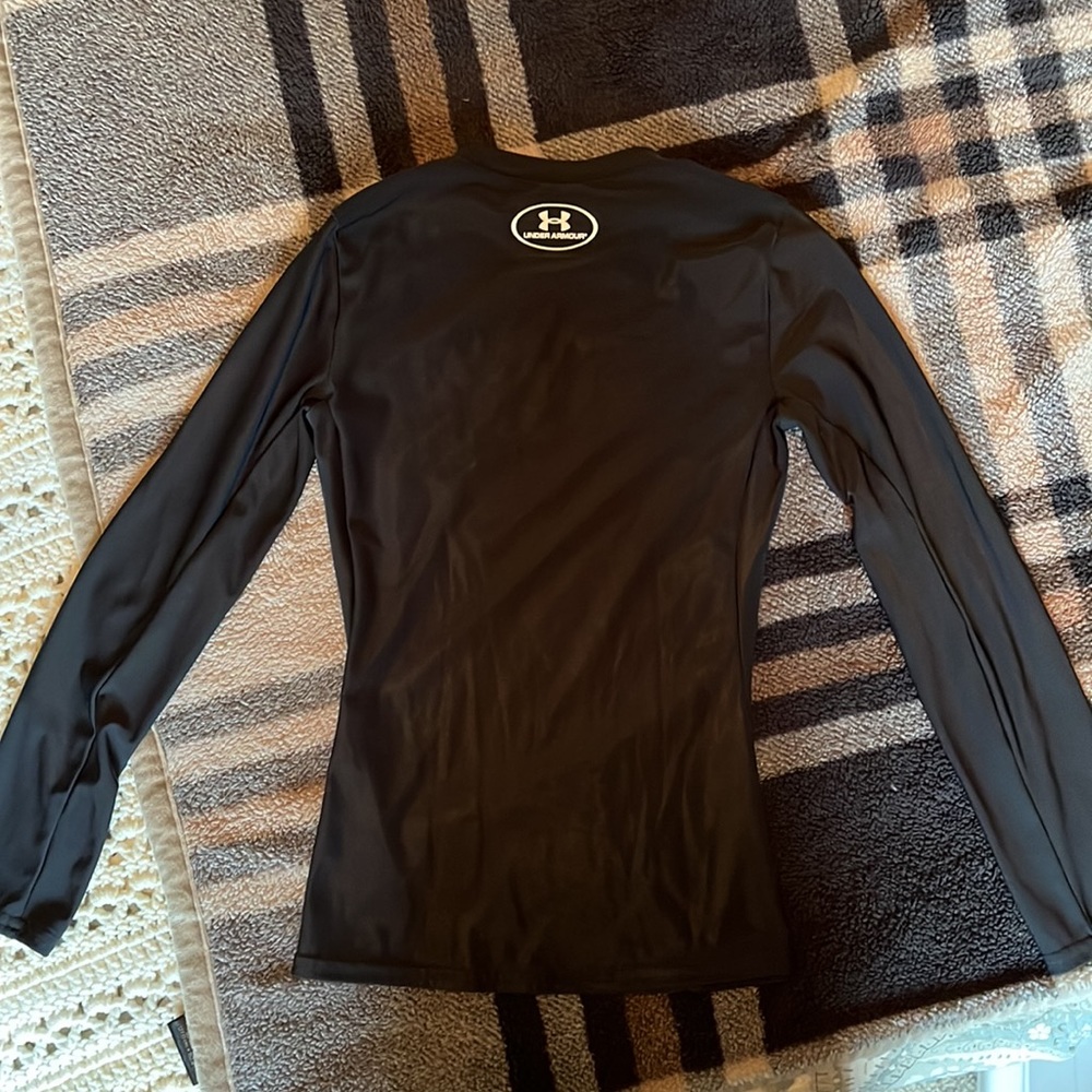 Under Armor under layer - Picture 3 of 3